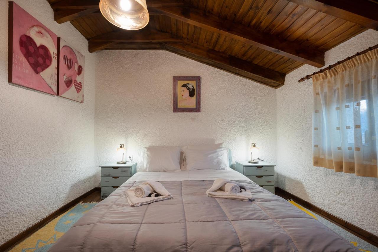 Chalet Renata 2 Livadi Arachovas Kalívia Εξωτερικό φωτογραφία